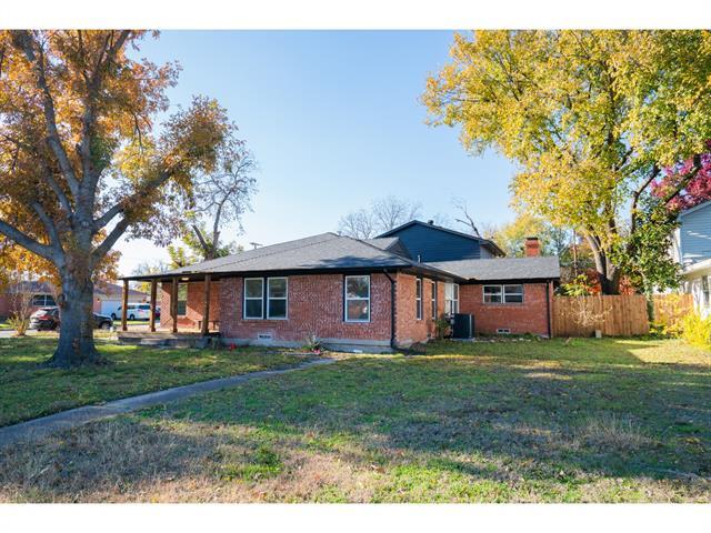 1017 Tosch Lane