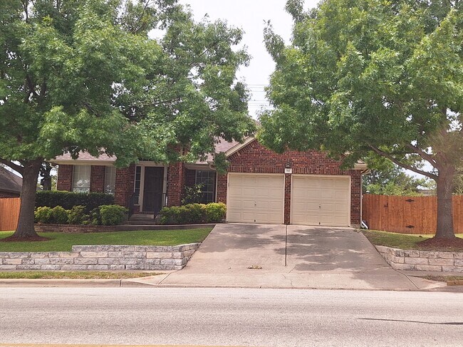 112 South Lynnwood Trail