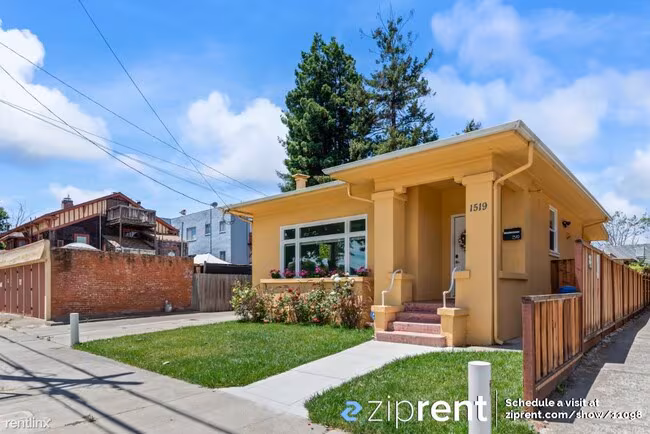 1519 Street Charles Street