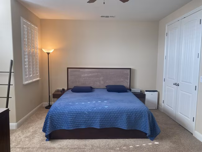 6492 Bayview Drive