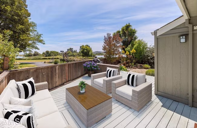 141 Nantucket Cove