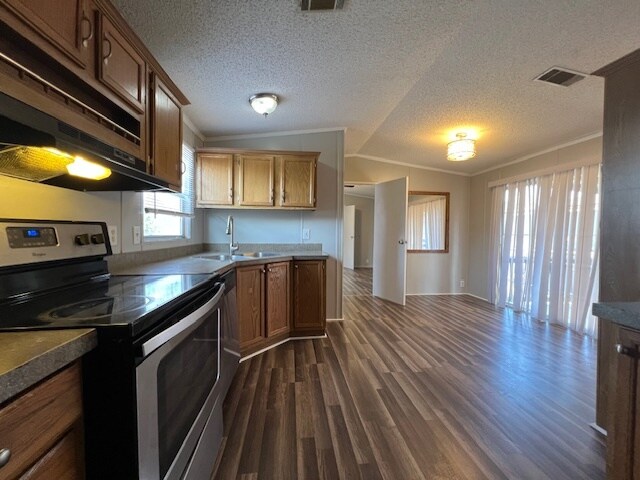 46 Willowbrook Ct Martindale, TX 78655