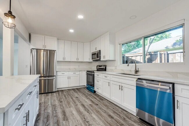 1805 Boulder Dr Plano, TX 75023