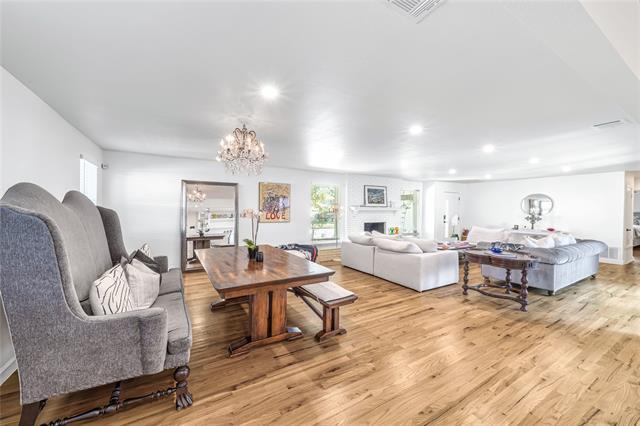 5837 Clendenin Ave Dallas, TX 75228