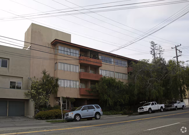 Napa-Broadway Apartments, LLC