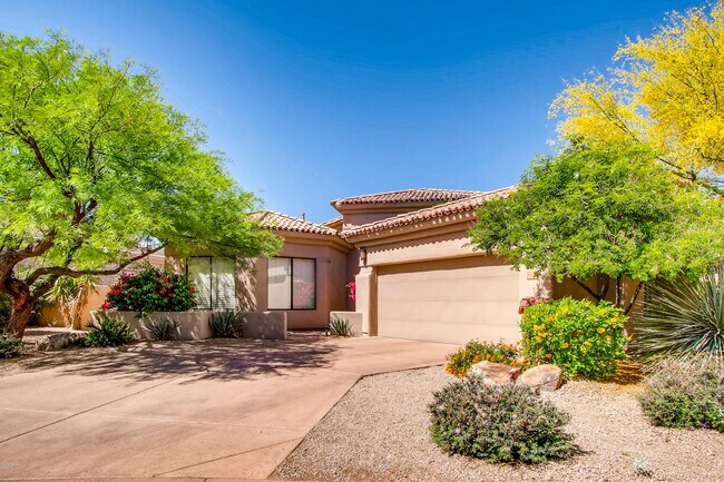 11015 E Desert Vista Dr Scottsdale, AZ 85255