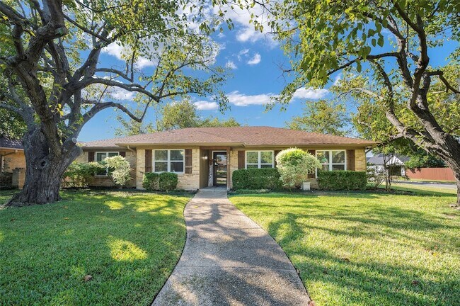 3206 Catamore Ln Dallas, TX 75229