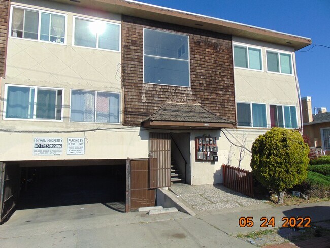 529 21st St Richmond, CA 94801