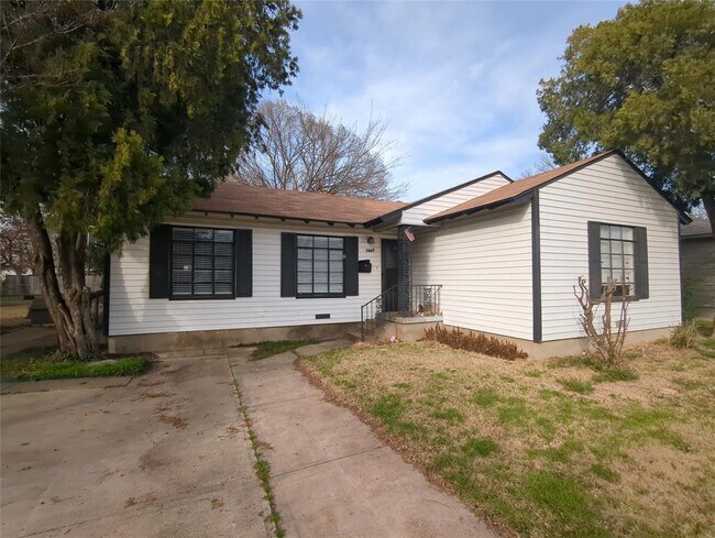 1449 Nash Street