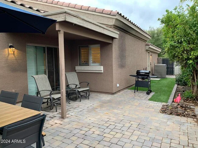 8164 W Zoe Ella Way Peoria, AZ 85382