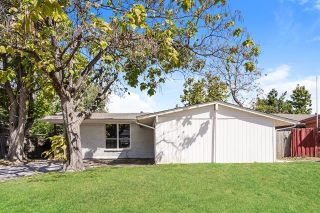 3209 Millmar Dr Dallas, TX 75228