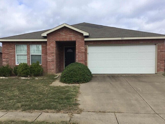811 Wild Prairie Dr Arlington, TX 76002