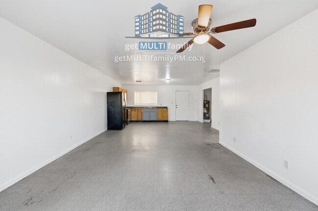1331 E Pueblo Ave Phoenix, AZ 85040