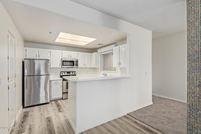 11375 E Sahuaro Dr Scottsdale, AZ 85259