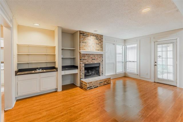 3912 St Christopher Ln Dallas, TX 75287