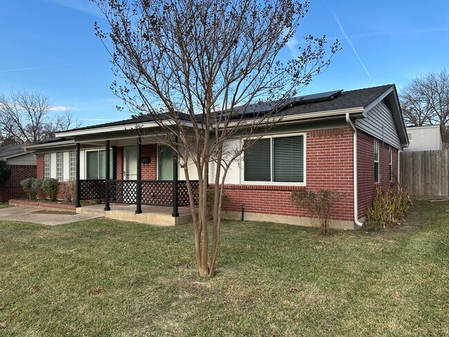 8655 Ashcroft Ave Dallas, TX 75243