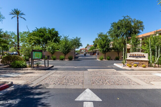 9990 N Scottsdale Rd Paradise Valley, AZ 85253