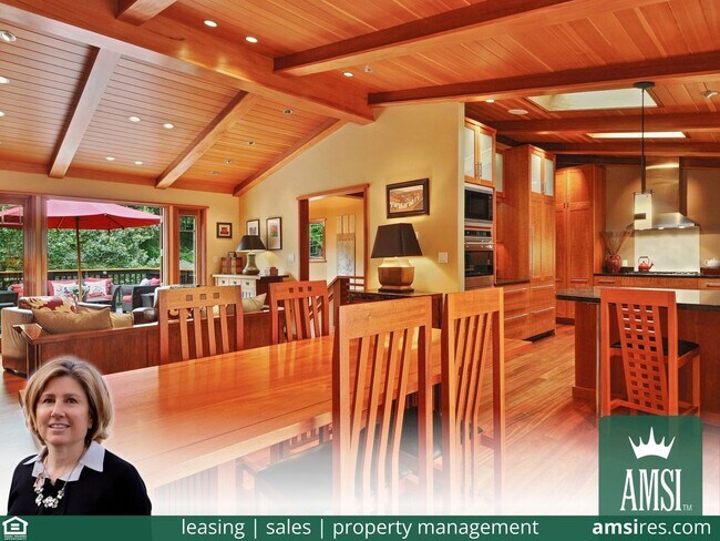 Stunning Craftsman in Larkpsur