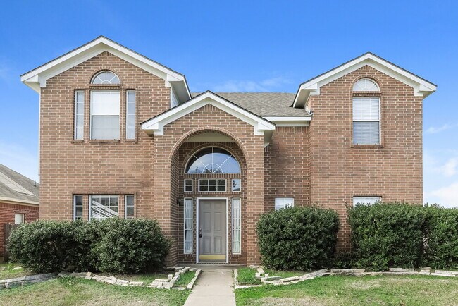 1723 Country Crest Ln Mansfield, TX 76063
