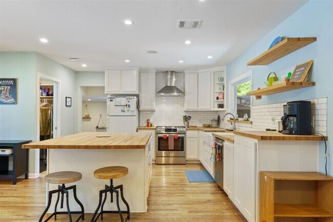 5711 Chesterfield Ave Austin, TX 78752