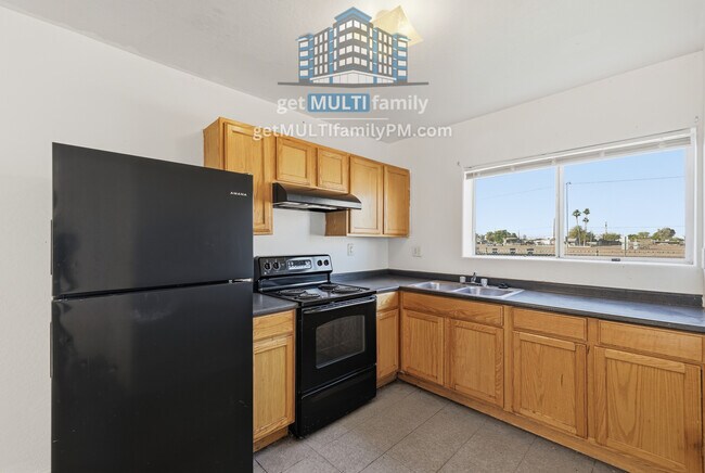 1224 E Apache St Phoenix, AZ 85034