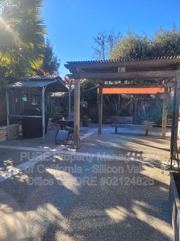 1006 Drexel Way