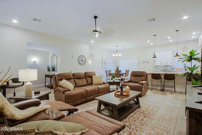 10901 W Sequoia Dr Sun City, AZ 85373