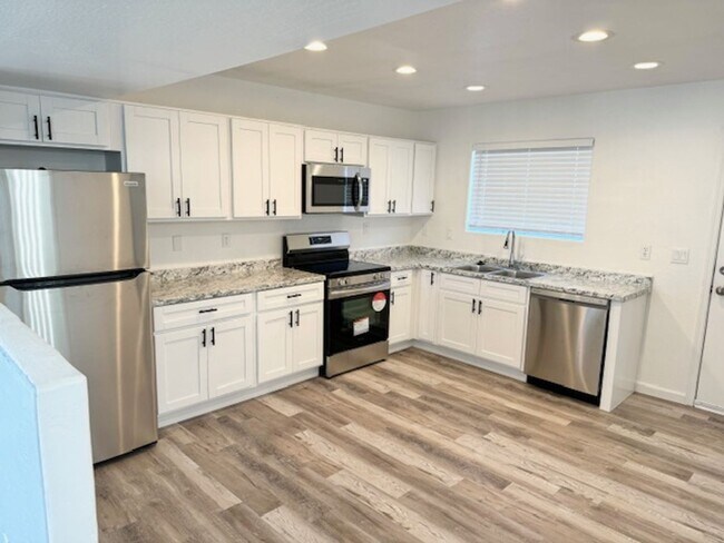 2602 W Ocotillo Rd Phoenix, AZ 85017