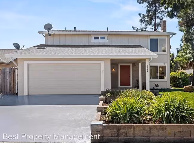 3094 Dickens Court