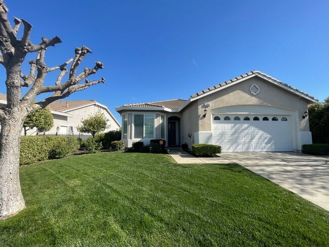 Rent Ready Home in Summerset at Brentwood.