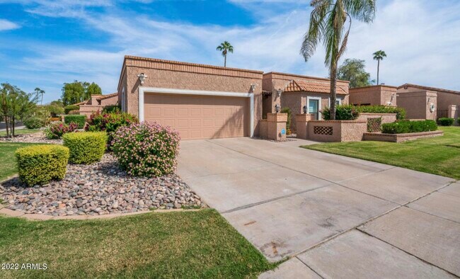 8144 E Vía De Viva Scottsdale, AZ 85258