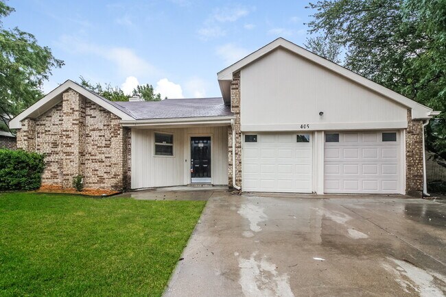 405 Lemon Dr Arlington, TX 76018