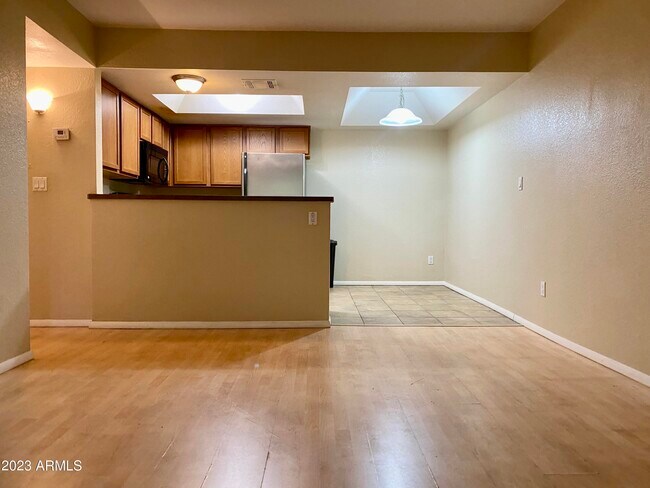1720 E Thunderbird Rd Phoenix, AZ 85022