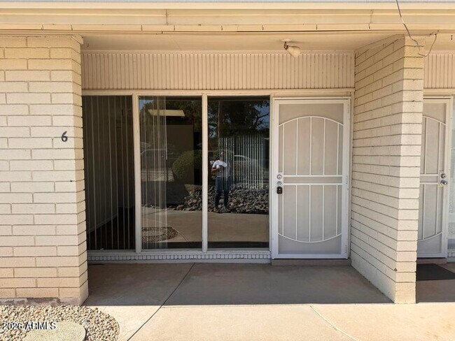 2602 N 46th St Phoenix, AZ 85008