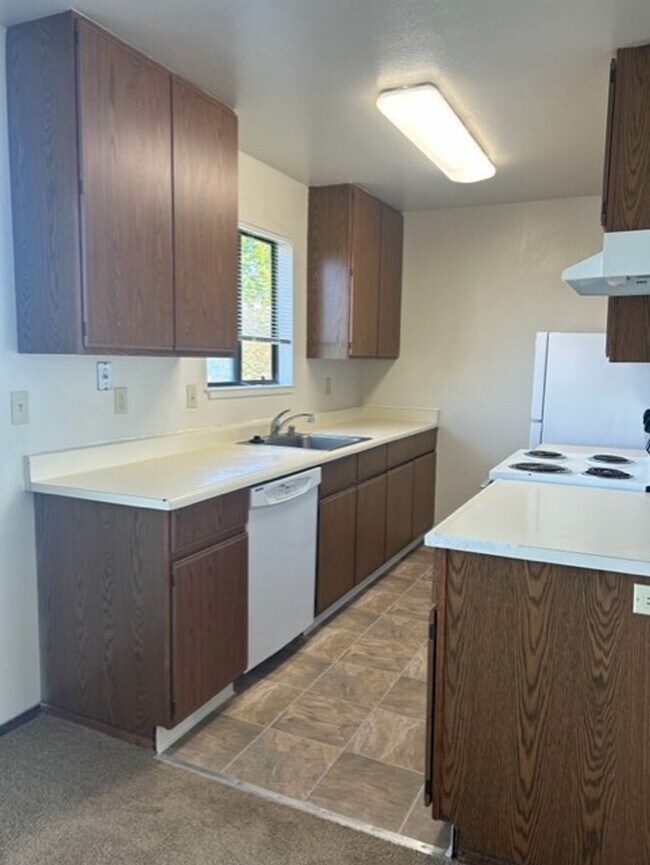 22236 Main St Hayward, CA 94541