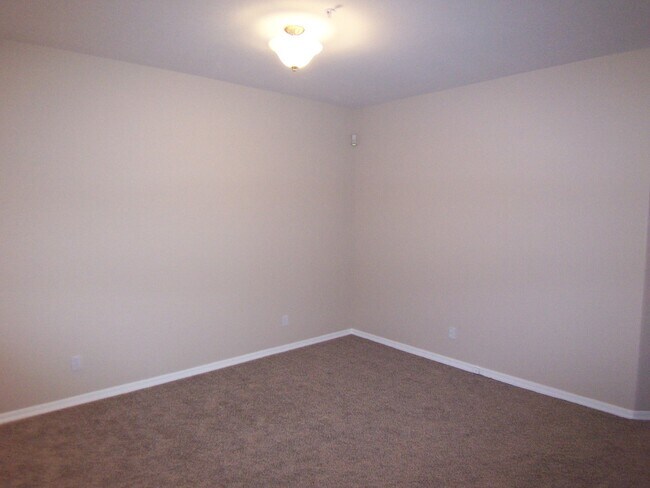 1406 W Emerald Ave Mesa, AZ 85202