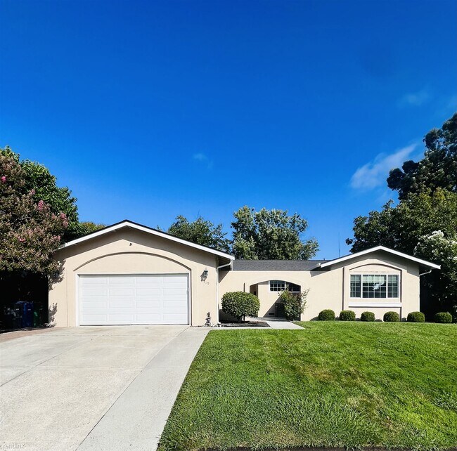 2819 Yarmouth Way