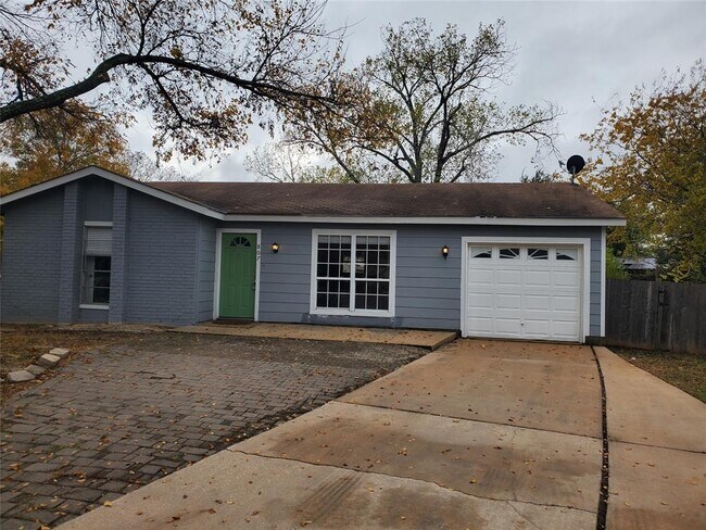 807 Fernwood Cove Round Rock, TX 78664