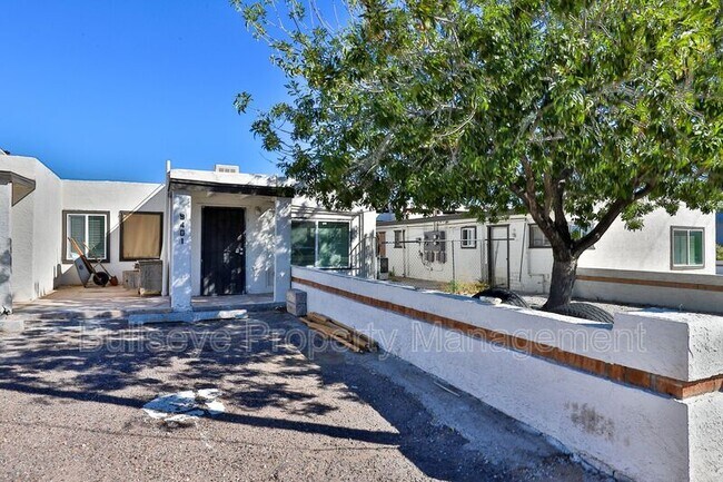 102 E Hatcher Rd Phoenix, AZ 85020