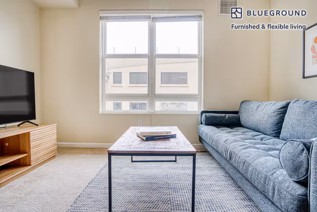853 Commodore Dr San Bruno, CA 94066