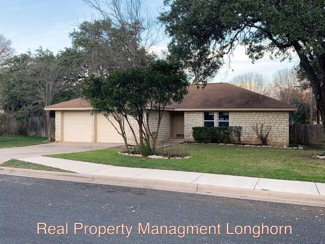 Beautifully Renovated 4/2 One story Georgetown Property.