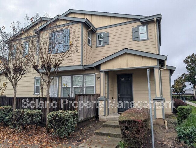1613 Centennial Dr Fairfield, CA 94533