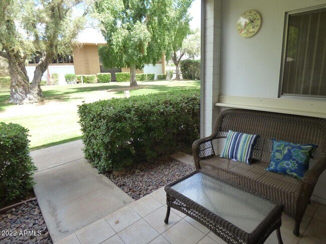 6125 E Indian School Rd Scottsdale, AZ 85251