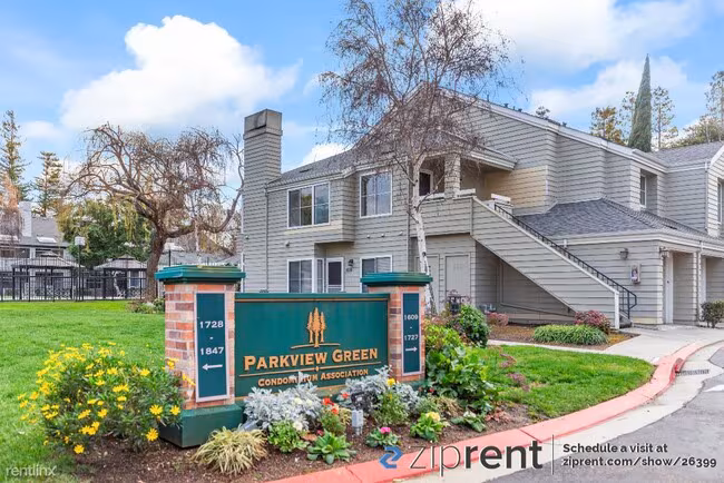 1623 Parkview Green Circle