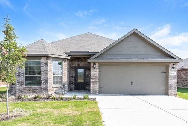 1032 Wheatfield Lane