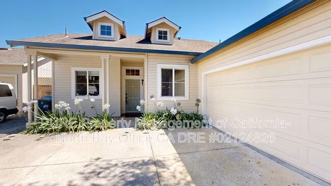 4214 Wayvern Dr Santa Rosa, CA 95409