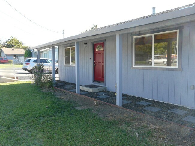 Remodeled 2 Bedroom 1 Bathroom Home in San Jose