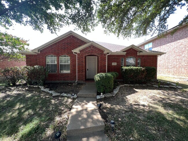 6109 Apache Drive