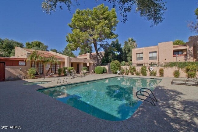 3131 W Cochise Dr Phoenix, AZ 85051