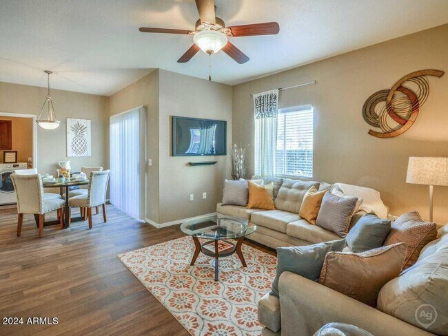 4045 W Bell Rd Phoenix, AZ 85053